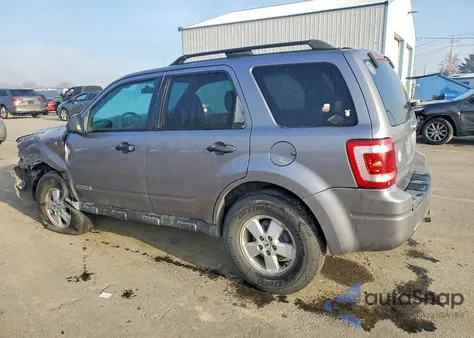 2008 Ford Escape Xlt z USA, uszkodzony, nr VIN 1FMCU93158KE20097